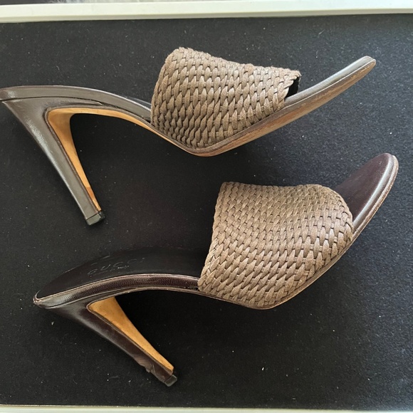 Gucci Brown Woven Fabric Mule Sandals Size 8B - Picture 9 of 10